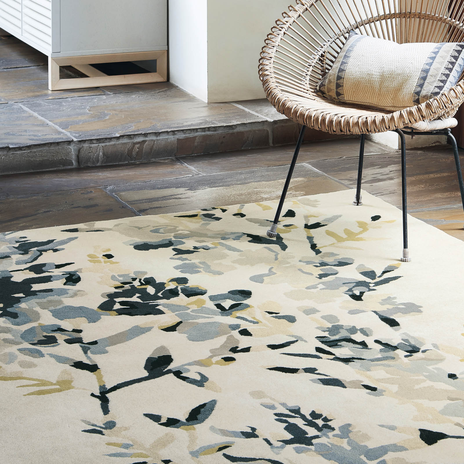 Villa Nova Hana Rugs 2024 In Carbon Buy Online From The Rug Seller Uk   Hana 2024 Carbon4 